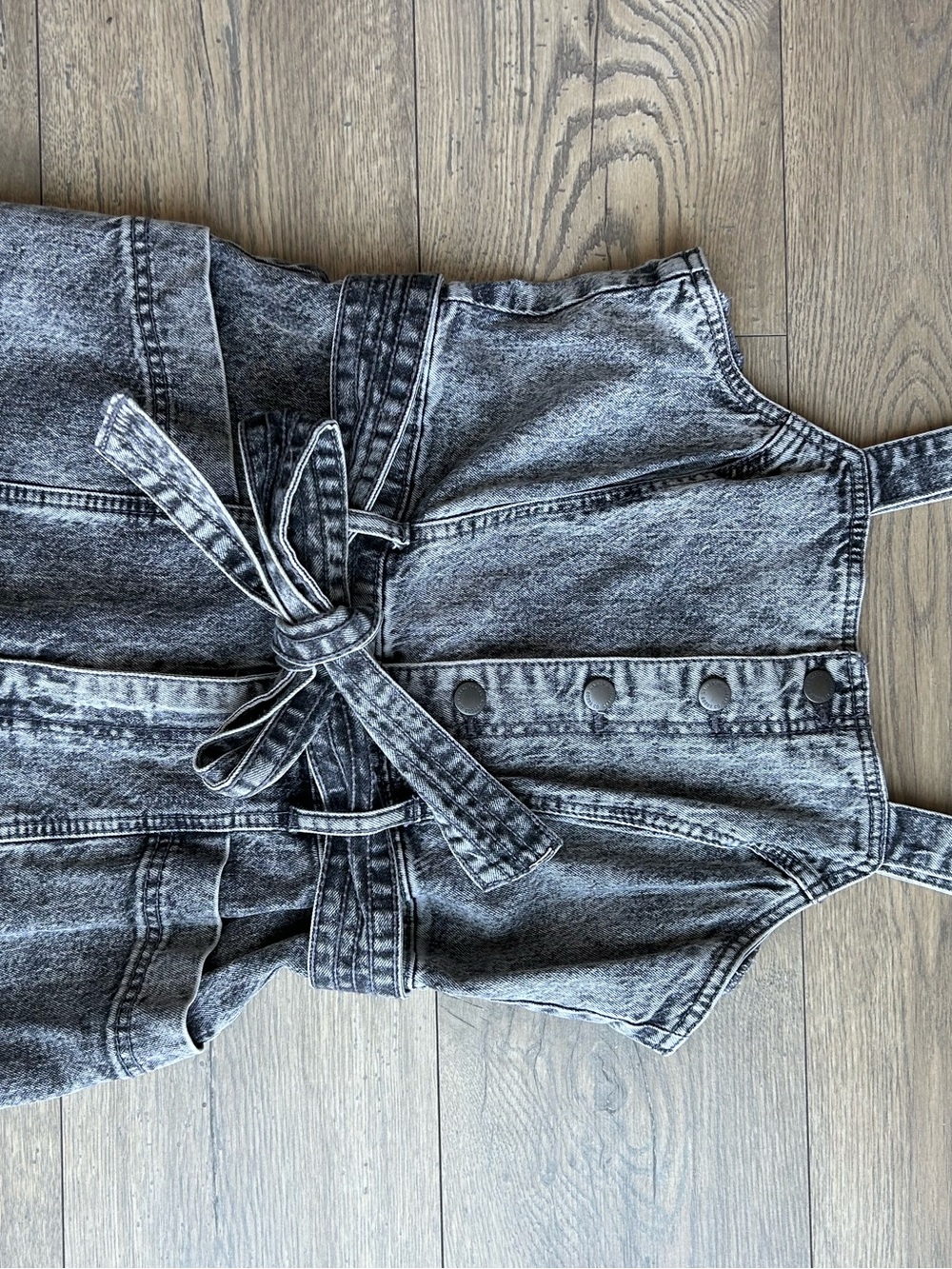 Universal Thread Acid Wash Denim Jumpsuit with Tie Belt - Black/Gray - Picture 4 of 9